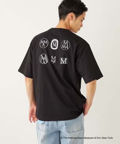 SHIPS Colors(シップス カラーズ)の「SHIPS Colors:THE MET コラボ プリントTシャツ(Tシャツ/カットソー・メンズ・ダークグレー/ライトホワイト/ホワイト/ホワイト系その他/ストーン/ブラック・MEDIUM/LARGE/X-LARGE)」の5枚目の写真