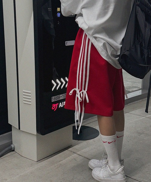 ROGER AND RAW（ロジャーアンドロウ）の「サイドラインリボンジャージパンツ（その他パンツ・レディース・レッド/ネイビー・FREE）」の9枚目の写真