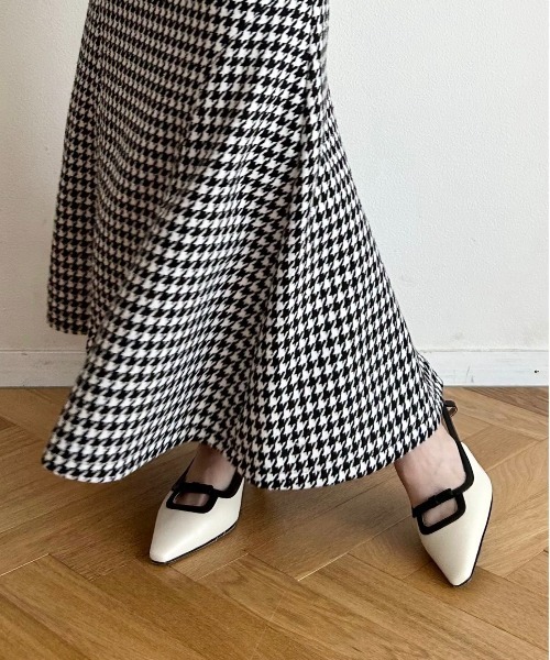 DEICY(デイシー)の「ポインテッドプチリボンサンダル(サンダル・レディース・ベージュ/オフホワイト/アイボリー・L/M/S)」の16枚目の写真