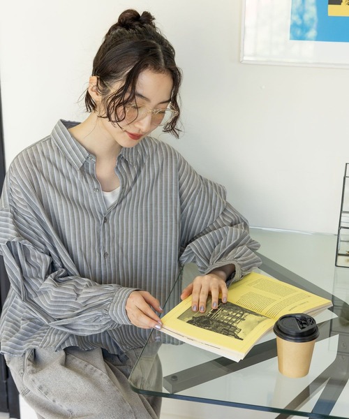 niko and...（ニコアンド）の「プレミアムローンワイドシャツ（シャツ/ブラウス・レディース・パープル/グリーン/ホワイト/グレー・LONG/SHORT）」の2枚目の写真