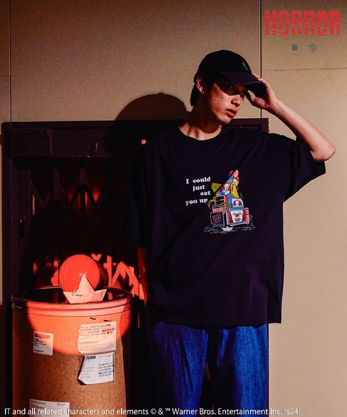 niko and...(ニコアンド)の「【IT(イット)】コラボアソートプリントT(Tシャツ/カットソー・メンズ・チャコール/パープル/オフホワイト/ブラック・LARGE/MEDIUM)」の6枚目の写真