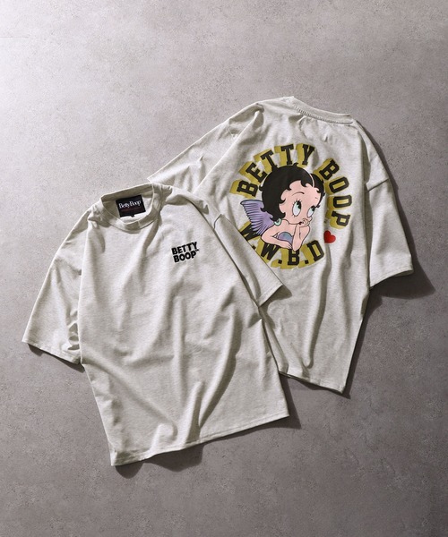 BETTY BOOP(ベティ・ブープ)の「【BETTY BOOP】 ハーフスリーブ ビッグシルエット バックプリント Tシャツ(Tシャツ/カットソー・レディース・オートミール/ホワイト/ダークグリーン/ブラック・MEDIUM/LARGE/X-LARGE)」の1枚目の写真