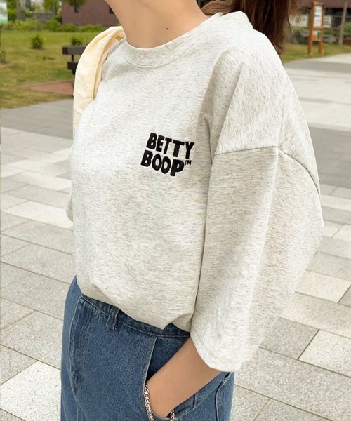 BETTY BOOP(ベティ・ブープ)の「【BETTY BOOP】 ハーフスリーブ ビッグシルエット バックプリント Tシャツ(Tシャツ/カットソー・レディース・オートミール/ホワイト/ダークグリーン/ブラック・MEDIUM/LARGE/X-LARGE)」の11枚目の写真