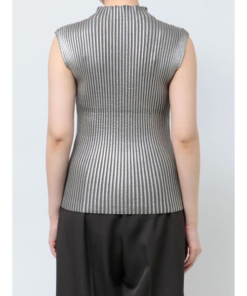 LAGUNAMOON（ラグナムーン）の「フォイルリブニットプルオーバー（ニット/セーター・レディース・ブラック/シルバー/ゴールド・FREE）」の7枚目の写真