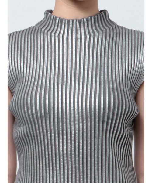 LAGUNAMOON（ラグナムーン）の「フォイルリブニットプルオーバー（ニット/セーター・レディース・ブラック/シルバー/ゴールド・FREE）」の8枚目の写真