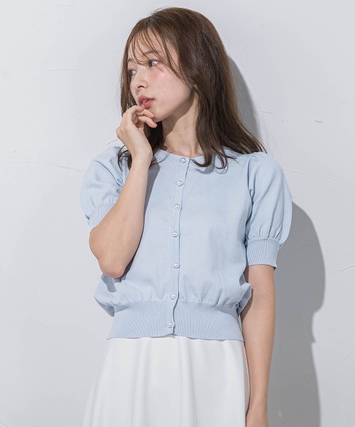 QUEENS COURT(クイーンズコート)の「パールボタンパフ袖カーデ≪接触冷感/手洗い可能≫(カーディガン/ボレロ・レディース・ブルー/ホワイト/ブラック/ネイビー/ピンク/ブルー系その他/ピンク系その他・M)」の22枚目の写真