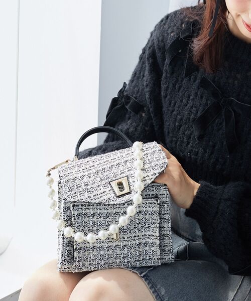 MAJESTIC LEGON(マジェスティックレゴン)の「パールチェーンクラシカルバッグ(ショルダーバッグ・レディース・ブラック系その他/ブラック系その他2/ブラック・FREE)」の6枚目の写真