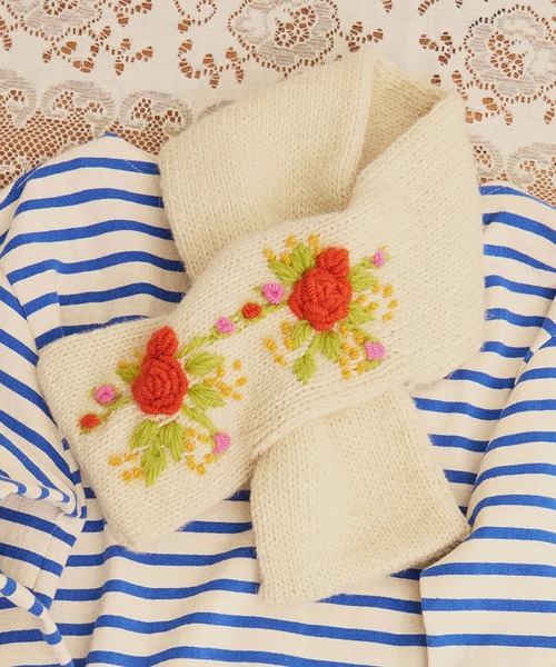 child woman　ベロアカラフル刺繍　マフラー　ブラック child woman ベロアカラフル刺繍 マフラー ブラック child woman