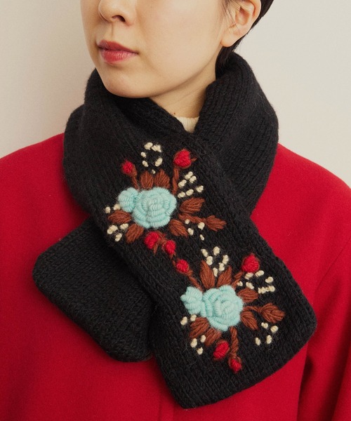 CHILD WOMAN（チャイルドウーマン）の「【WEB別注】ネパールハンドニット 刺繍マフラー（マフラー・レディース・ブラック/キナリ・FREE）」の21枚目の写真
