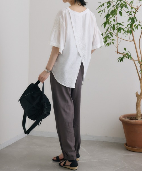 ROSIEE（ロージー）の「ROSIEE バック釦袖フレアブラウス（シャツ/ブラウス・レディース・ベージュ/ホワイト・FREE）」の11枚目の写真