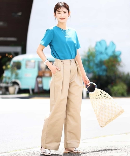 a.v.v(アーヴェヴェ)の「【洗える】チノタックワイドパンツ(チノパンツ・レディース・ベージュ/アイボリー・40/36/38/42/34)」の17枚目の写真