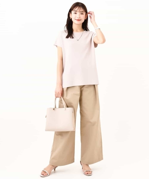 a.v.v（アーヴェヴェ）の「【洗える】チノタックワイドパンツ（チノパンツ・レディース・ベージュ/アイボリー・40/36/38/42/34）」の22枚目の写真