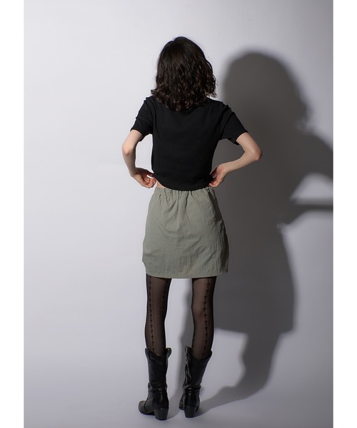 Adoon plain(アドーンプレーン)の「ネックリボンTシャツ(Tシャツ/カットソー・レディース・ブラック/ホワイト/レッド/サックスブルー・FREE)」の21枚目の写真