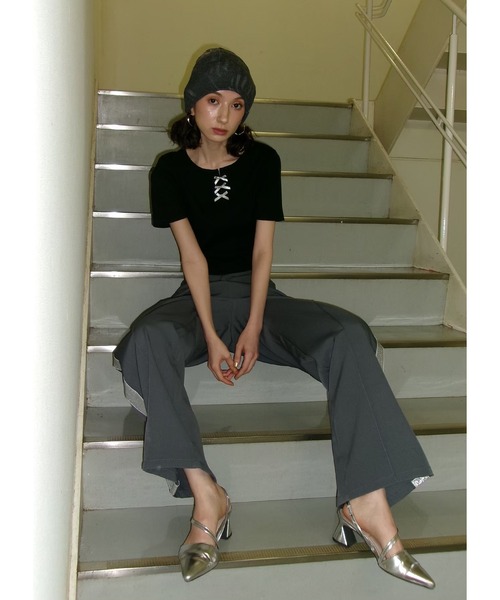 Adoon plain(アドーンプレーン)の「ネックリボンTシャツ(Tシャツ/カットソー・レディース・ブラック/ホワイト/レッド/サックスブルー・FREE)」の9枚目の写真