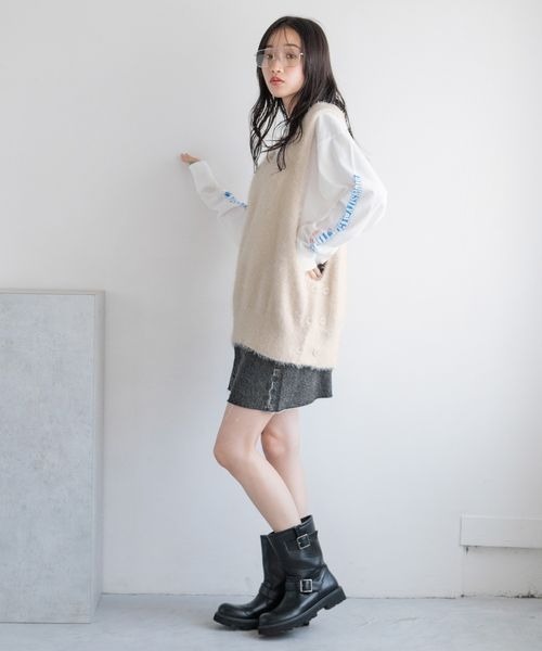 LOWRYS FARM(ローリーズファーム)の「FIRMロゴカコウTシャツLS 144278(Tシャツ/カットソー・レディース・オフホワイト/グレー・FREE)」の10枚目の写真