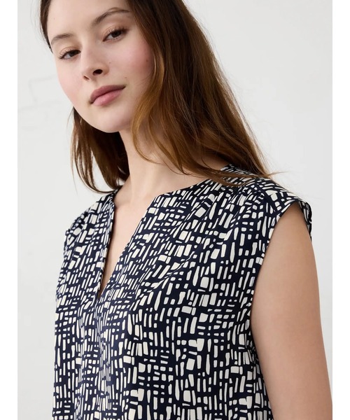 BANANA REPUBLIC FACTORY STORE(バナナリパブリック ファクトリーストア)の「BANANA REPUBLIC FACTORY STORE キャップスリーブ ブラウス(シャツ/ブラウス・レディース・ホワイト/ブラック/ブラウン/マルチ/ブラック系その他/ブラック系その他2/ラベンダー/その他・XS/S/M/L)」の7枚目の写真