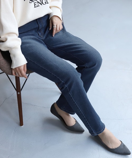 HUG.U（ハグユー）の「ゆるフィットスキニーデニム（デニムパンツ・レディース・インディゴブルー/ダークインディゴブルー/ライトインディゴブルー/ワンウォッシュ・S(レギュラー丈)/S(トール丈)/M(レギュラー丈)/M(トール丈)/L(レギュラー丈)/L(トール丈)/LL(レギュラー丈)/LL(トール丈)）」の8枚目の写真