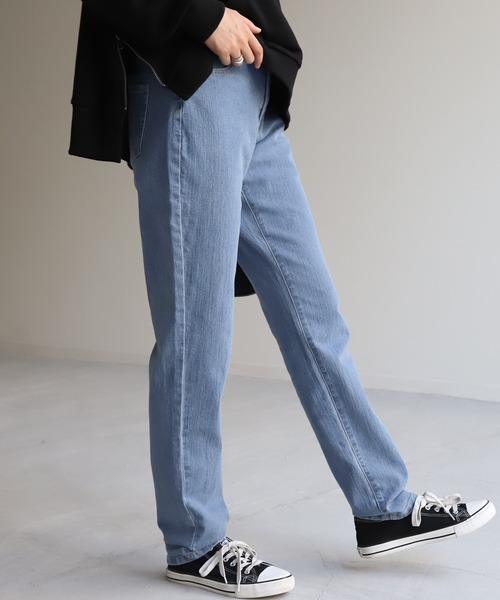 HUG.U（ハグユー）の「ゆるフィットスキニーデニム（デニムパンツ・レディース・インディゴブルー/ダークインディゴブルー/ライトインディゴブルー/ワンウォッシュ・S(レギュラー丈)/S(トール丈)/M(レギュラー丈)/M(トール丈)/L(レギュラー丈)/L(トール丈)/LL(レギュラー丈)/LL(トール丈)）」の9枚目の写真