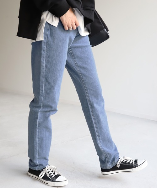 HUG.U（ハグユー）の「ゆるフィットスキニーデニム（デニムパンツ・レディース・インディゴブルー/ダークインディゴブルー/ライトインディゴブルー/ワンウォッシュ・S(レギュラー丈)/S(トール丈)/M(レギュラー丈)/M(トール丈)/L(レギュラー丈)/L(トール丈)/LL(レギュラー丈)/LL(トール丈)）」の12枚目の写真