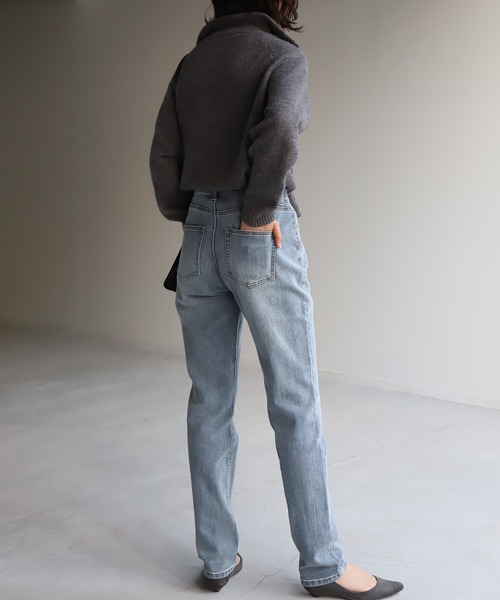 HUG.U（ハグユー）の「ゆるフィットスキニーデニム（デニムパンツ・レディース・インディゴブルー/ダークインディゴブルー/ライトインディゴブルー/ワンウォッシュ・S(レギュラー丈)/S(トール丈)/M(レギュラー丈)/M(トール丈)/L(レギュラー丈)/L(トール丈)/LL(レギュラー丈)/LL(トール丈)）」の13枚目の写真