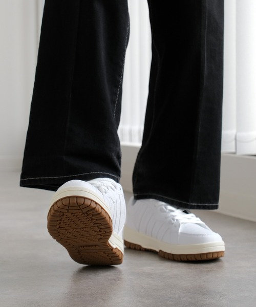 K-SWISS(ケースイス)の「【K-SWISS/ケースイス】サイドライン レースアップスニーカー(スニーカー・メンズ・ホワイト/ブラック・26.5cm/26.0cm/25.5cm/25.0cm/24.5cm/24.0cm/23.5cm/23.0cm/27.5cm/27.0cm)」の13枚目の写真