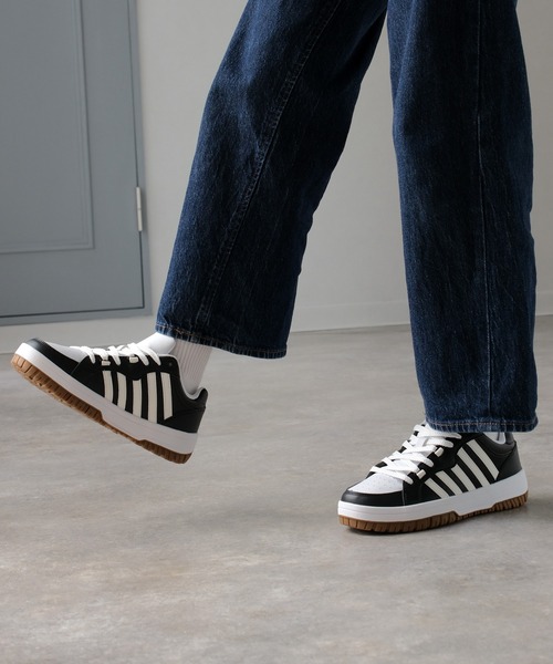 K-SWISS(ケースイス)の「【K-SWISS/ケースイス】サイドライン レースアップスニーカー(スニーカー・メンズ・ホワイト/ブラック・26.5cm/26.0cm/25.5cm/25.0cm/24.5cm/24.0cm/23.5cm/23.0cm/27.5cm/27.0cm)」の19枚目の写真