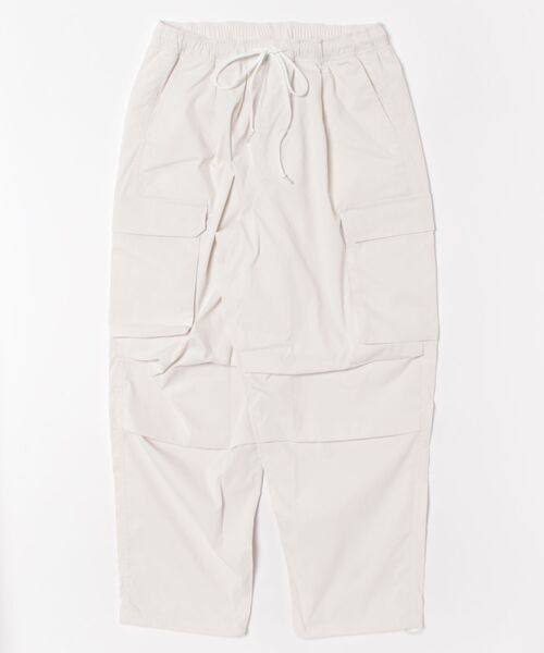 Salong hameu（サロン ハミュー）の「タックワイドカーゴパンツ/バレルパンツ/バルーンパンツ メンズ レディース ユニセックス（カーゴパンツ・メンズ・ホワイト/ブラック/ブラウン/カーキ/マスタード/グレイッシュベージュ/ホワイト系1/ピンク/ネイビー・M/L/XL）」の3枚目の写真