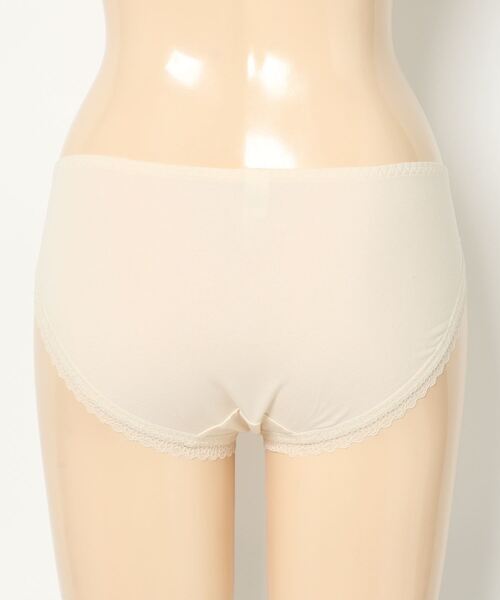 Triumph(トリンプ)の「癒しのブラ621 レギュラーショーツTR621 Hikini(ショーツ・レディース・ベージュ/ピンク/ブルー・L/M)」の10枚目の写真