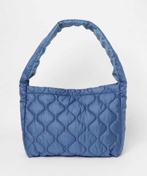 SENSE OF PLACE by URBAN RESEARCH（センスオブプレイスバイアーバンリサーチ）の「ナイロンキルトビッグショルダー（ショルダーバッグ・メンズ・ブルー/ブラック/オフホワイト/パープル・ONE）」の4枚目の写真