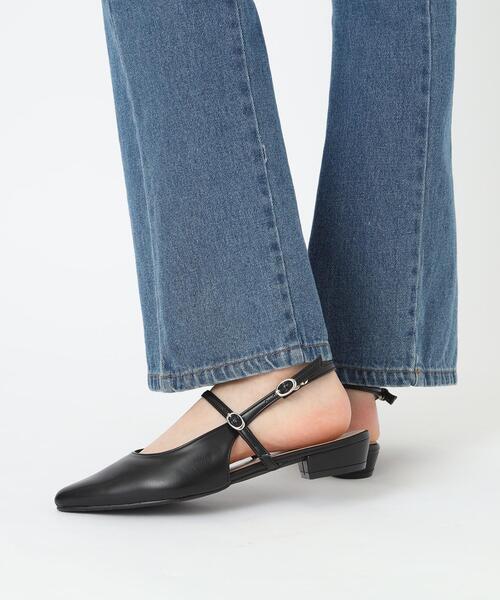 ESPERANZA(エスペランサ)の「バックストラップフラットパンプス(パンプス・レディース・アイボリー/ブラック・S/M/L/LL)」の15枚目の写真