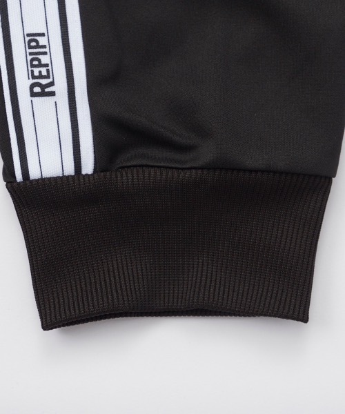 repipi armario(レピピ アルマリオ)の「【repipi armario/レピピアルマリオ】キッズサイドラインテープジャージパンツ サイドロゴテープ 通学 ダンス(その他パンツ・キッズ・ブラック・170/160/150/140)」の5枚目の写真