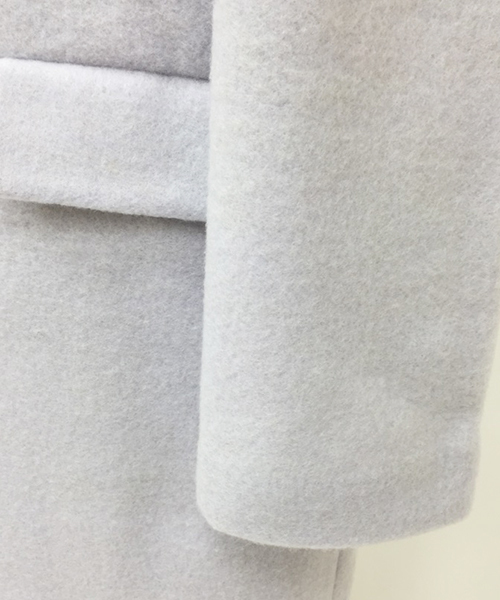 one after another NICE CLAUP（ワンアフターアナザーナイスクラップ）の「【Ray1月号掲載 ナイスクラップ】ウールチェスターコート（チェスターコート・レディース・サックスブルー/キャメル/グレー/ブラック・MEDIUM/LARGE）」の9枚目の写真