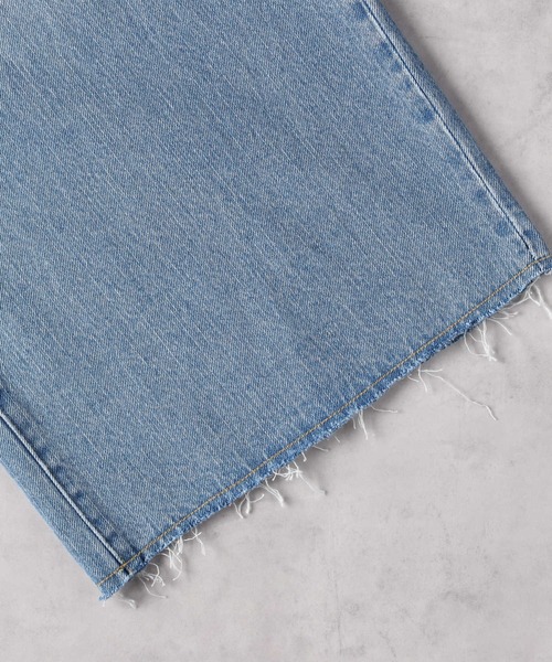 Right-on（ライトオン）の「タックバギーデニムパンツ（デニムパンツ・レディース・ライトインディゴブルー・S/M/L/XL）」の11枚目の写真