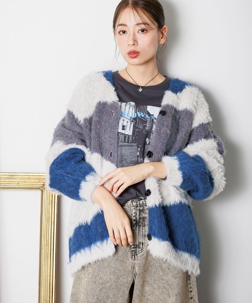 LAKOLE(ラコレ)の「インターシャ配色カーディガン / 150985(カーディガン/ボレロ・レディース・ブルー/イエロー/ピンク・FREE)」の10枚目の写真