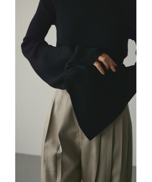 STYLEMIXER(スタイルミキサー)の「ベルスリーブソフトニット(ニット/セーター・レディース・ライトブルー/ブラック/ホワイト/グレー・FREE)」の20枚目の写真