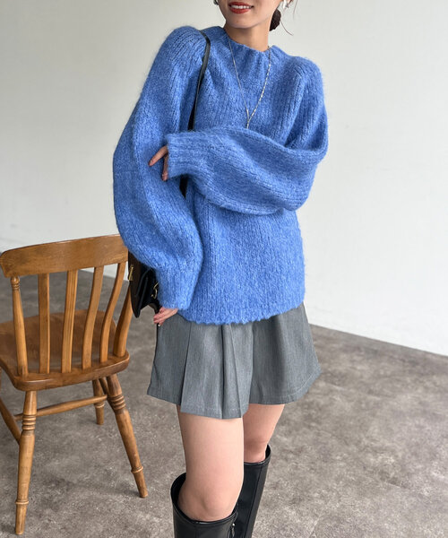 Chez toi（シェトワ）の「もちふわラグラン切替袖ボリュームプルオーバー（ニット/セーター・レディース・チャコールグレー/オフホワイト/ブルー/レッド・FREE）」の3枚目の写真