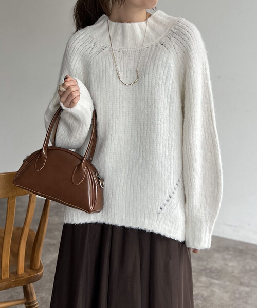 Chez toi（シェトワ）の「もちふわラグラン切替袖ボリュームプルオーバー（ニット/セーター・レディース・チャコールグレー/オフホワイト/ブルー/レッド・FREE）」の7枚目の写真