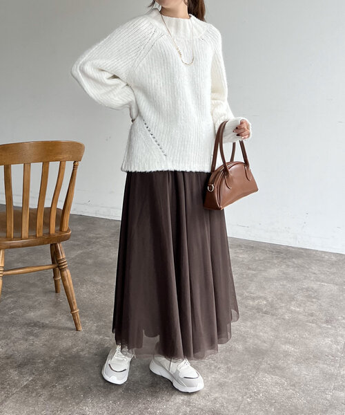 Chez toi（シェトワ）の「もちふわラグラン切替袖ボリュームプルオーバー（ニット/セーター・レディース・チャコールグレー/オフホワイト/ブルー/レッド・FREE）」の13枚目の写真