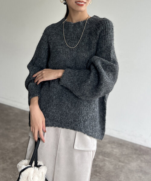 Chez toi（シェトワ）の「もちふわラグラン切替袖ボリュームプルオーバー（ニット/セーター・レディース・チャコールグレー/オフホワイト/ブルー/レッド・FREE）」の16枚目の写真