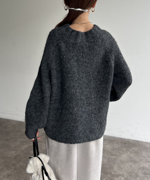 Chez toi（シェトワ）の「もちふわラグラン切替袖ボリュームプルオーバー（ニット/セーター・レディース・チャコールグレー/オフホワイト/ブルー/レッド・FREE）」の20枚目の写真