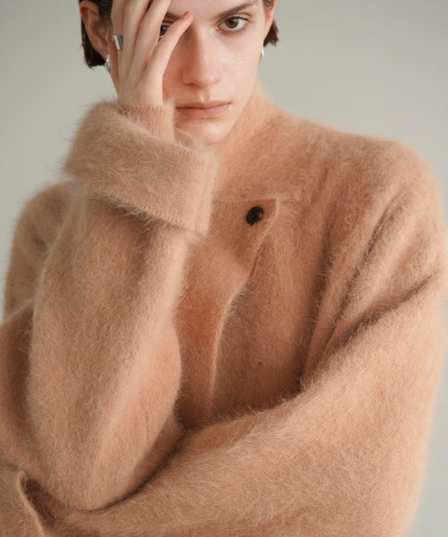 CLANE（クラネ）の「ANGOLA TAILORED KNIT JACKET（テーラードジャケット・レディース・ブラック/ベージュ・1/2）」の7枚目の写真