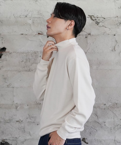 (Never) Acquiesce(ネバーアクイース)の「ミラノリブニットソーモックネックニットソー(Tシャツ/カットソー・メンズ・ホワイト/ワインレッド/ブラック/グレイッシュベージュ/チャコール/ダークブルー/ブラウン/グリーン・LARGE/MEDIUM)」の9枚目の写真