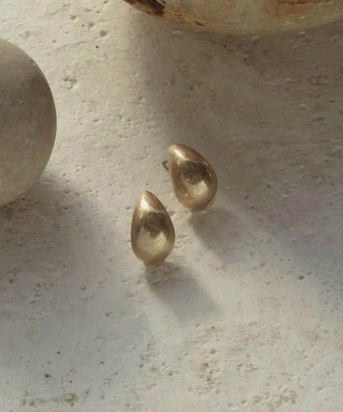 GOLDY(ゴールディ)の「【GOLDY】ミニ メタル ドロップ ピアス 1230208(ピアス(両耳用)・レディース・ゴールド/シルバー系その他/シルバー/ゴールド系その他2・FREE)」の4枚目の写真