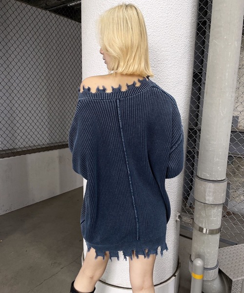 ENVYM（アンビー）の「ピグメントダメージニット（ニット/セーター・レディース・ネイビー/ブラック・FREE）」の13枚目の写真