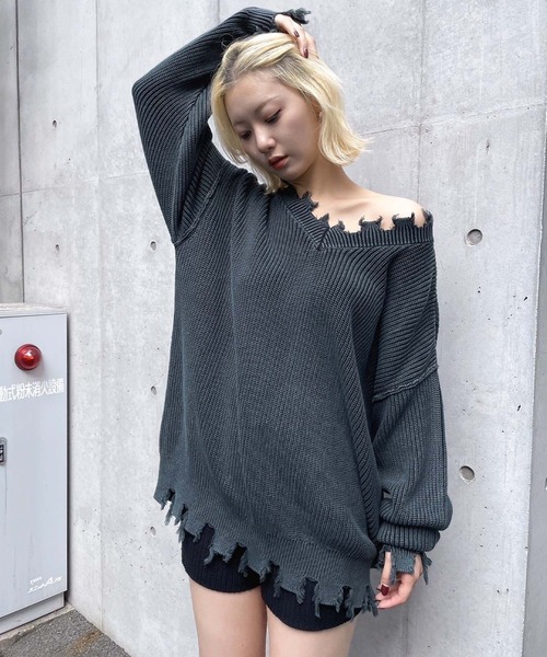 ENVYM（アンビー）の「ピグメントダメージニット（ニット/セーター・レディース・ネイビー/ブラック・FREE）」の14枚目の写真