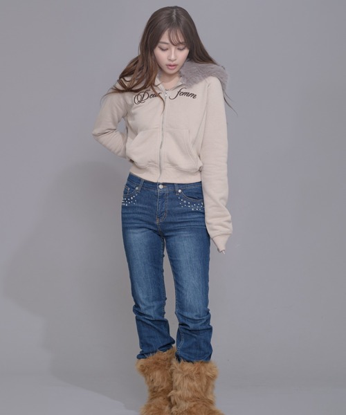 FCMM（エフシーエムエム）の「STUDDED FLARE DENIM PANTS/スタッズフレアデニムパンツ（デニムパンツ・レディース・ブラック/インディゴブルー/ライトインディゴブルー・LARGE/MEDIUM/SMALL）」の14枚目の写真