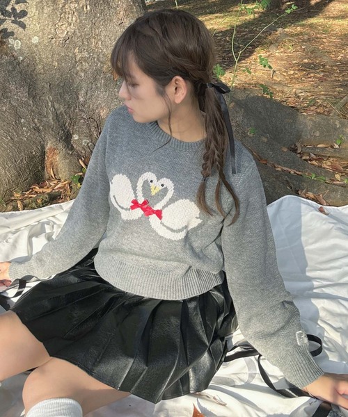 AS KNOW AS plus（アズノゥアズプラス）の「◇モチーフニットプルオーバー（ニット/セーター・レディース・アイボリー/ネイビー/グレー系/レッド系/サックスブルー系1/グレー系1・FREE）」の4枚目の写真