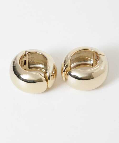 SMELLY（スメリー）の「メタルワイドフープクリップイヤリング（イヤリング・レディース・シルバー/ゴールド・-）」の8枚目の写真