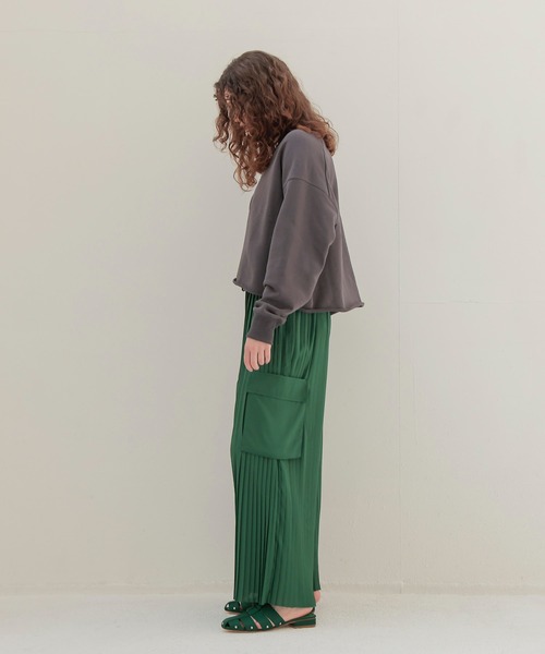 DRESSLAVE（ドレスレイブ）の「Sugar Rose / cut off vneck sweat pull(カットオフVネックスウェットプルオーバー)（スウェット・レディース・レッド/グレー・38）」の8枚目の写真