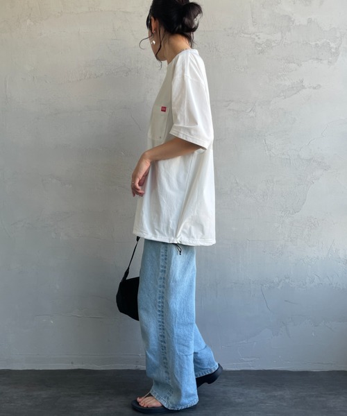 Manhattan Portage（マンハッタンポーテージ）の「[MANHATTAN PORTAGE/マンハッタンポーテージ] 別注 メッシュ切替 バックプリントTシャツ（Tシャツ/カットソー・レディース・グレイッシュベージュ/ブラック/ホワイト・M/XL/L）」の20枚目の写真